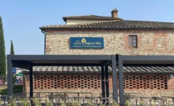 Esterno della Pizzeria La Saporita